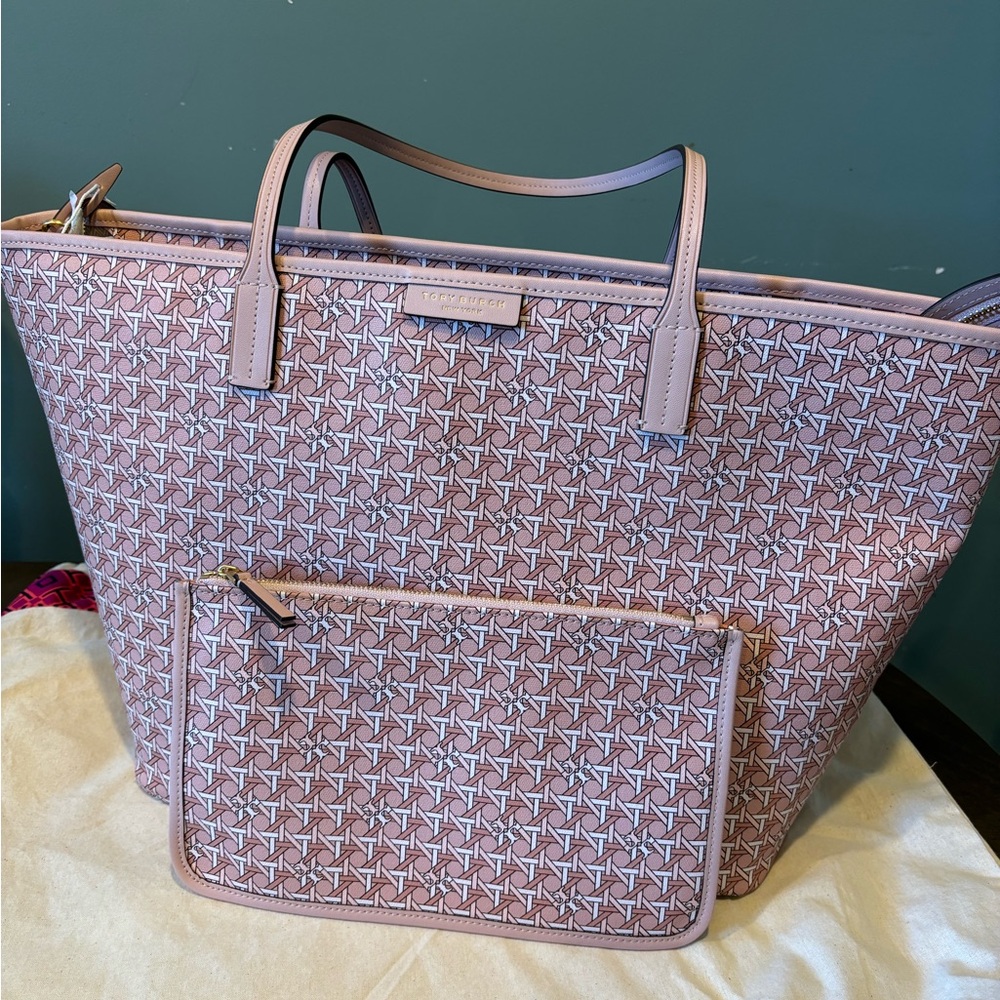 Brand New Tory Burch Ever Ready Monogram Tote